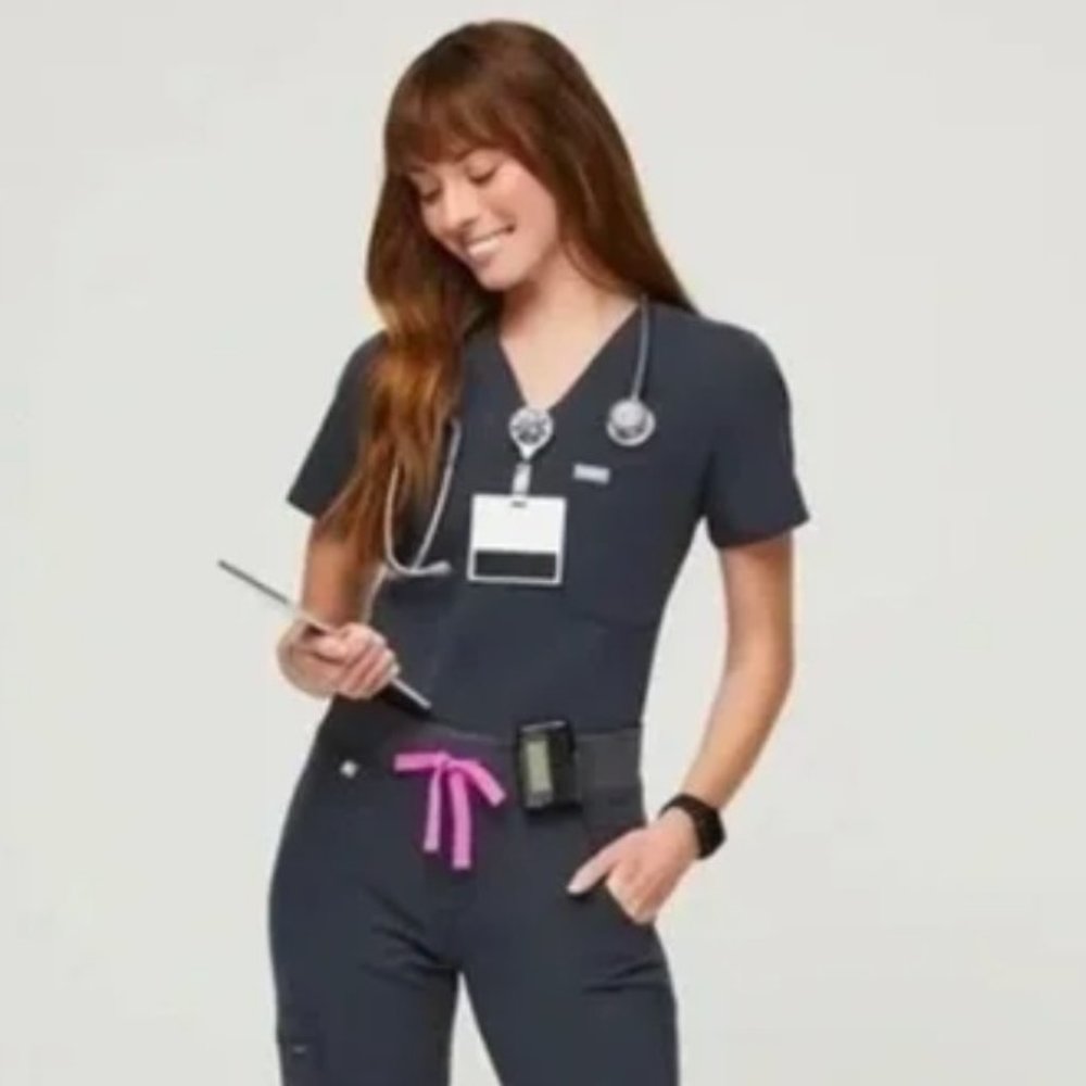 NWT Figs Night Sky Catarina One Pocket scrub top XS